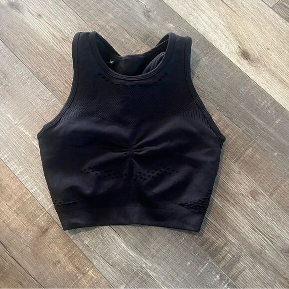 Gymshark Tops - Gym shark sports tank to